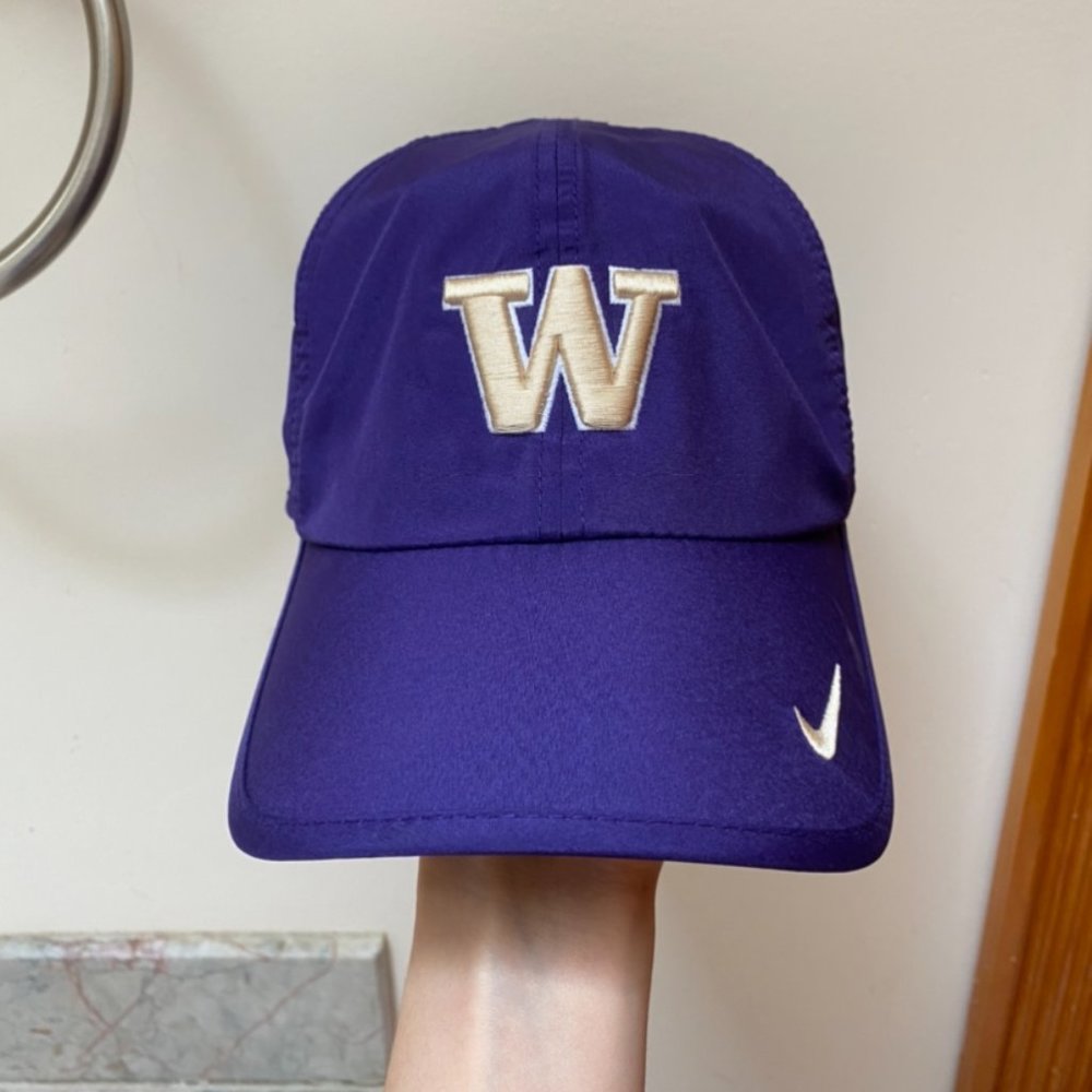UW hat